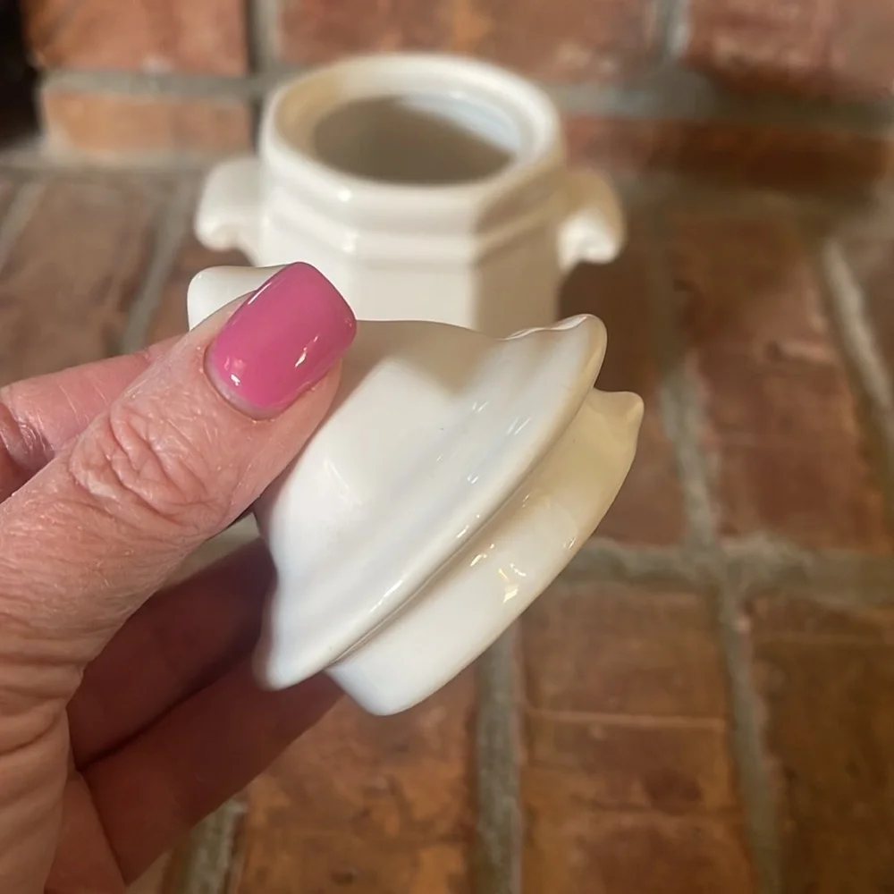 Pfaltzgraff Heritage White Sugar Stoneware Jar